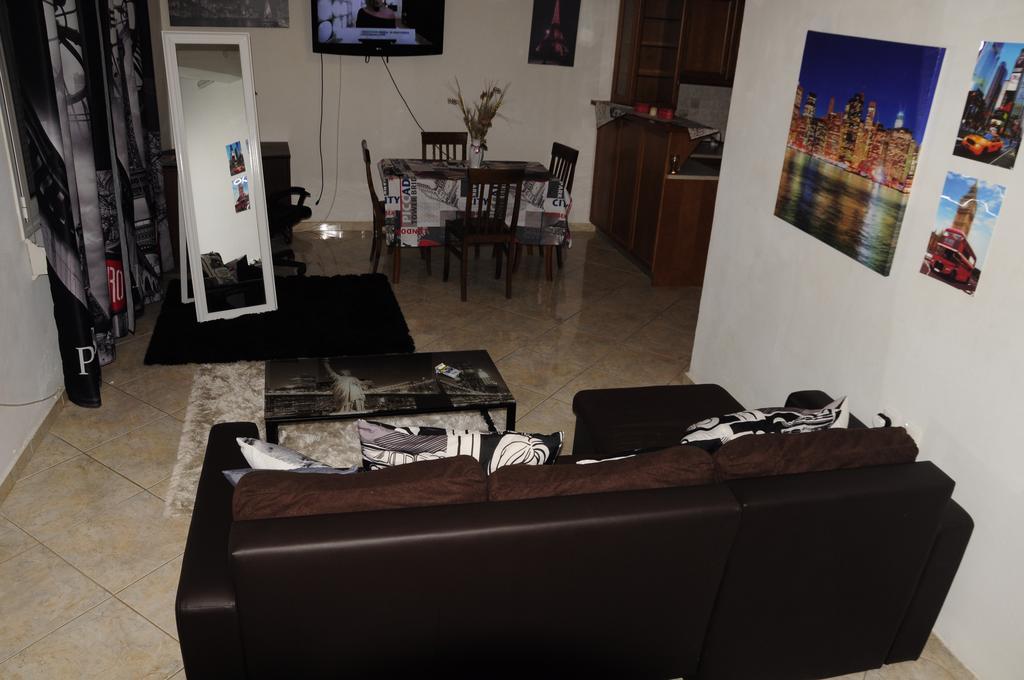 Ionias Apartment Heraklion  Exterior photo